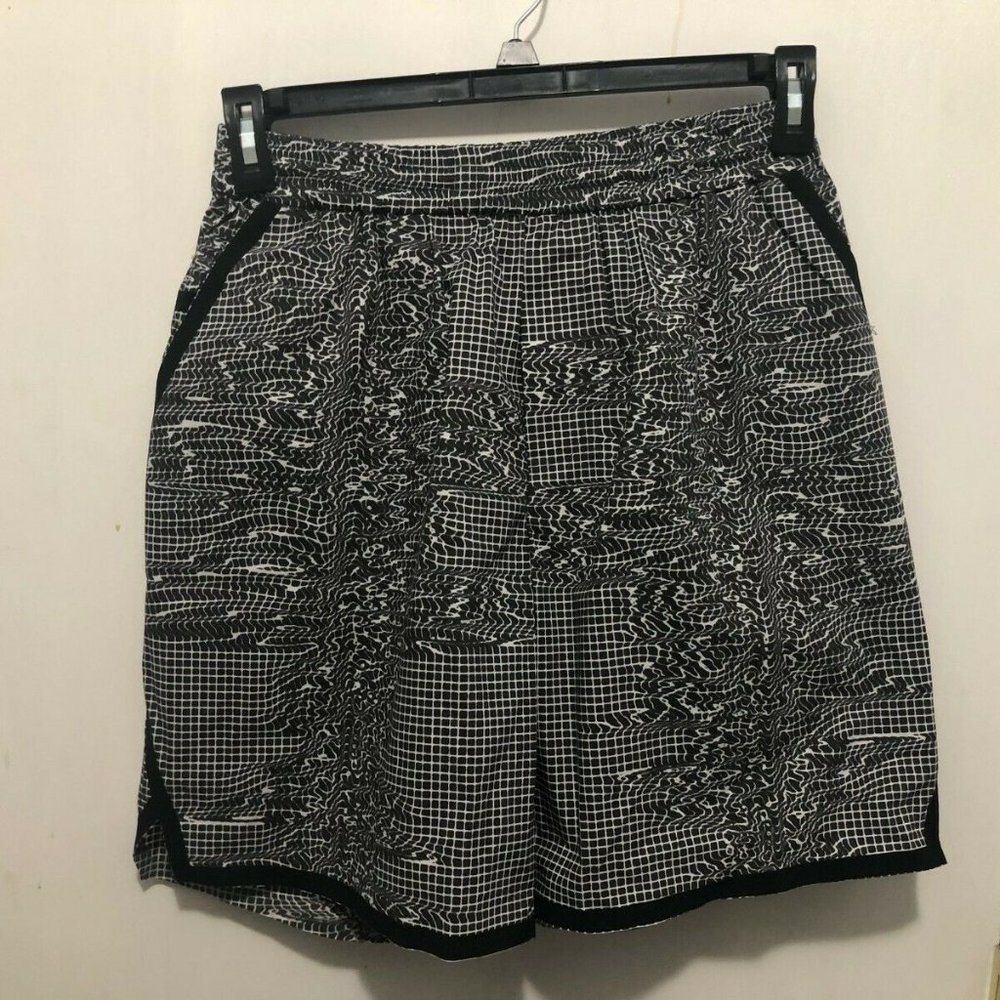 New KORAL Mens Athletic Shorts Swimtrunks Elastic Waist SZ Medium Inseam 8.5